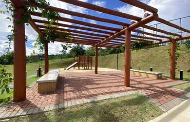 Imagem: O terreno possui 360m² de Área e está localizado em Jardins