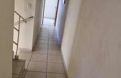 Imagem: A casa possui 4 Dormitórios, 5 Banheiros, 3 Vagas na garagem