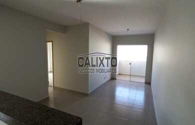 Imagem: O apartamento possui 3 Dormitórios, 1 Banheiro, 2 Vagas na