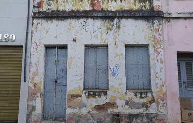 Imagem: A casa possui 2 Dormitórios, 1 Banheiro e 106m² de Área e