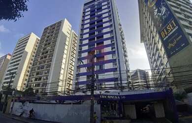 Imagem: O apartamento possui 3 Dormitórios, 1 Banheiro, 1 Vaga na garagem