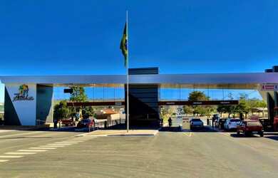 Imagem: O terreno possui 504m² de Área e está localizado em Alto