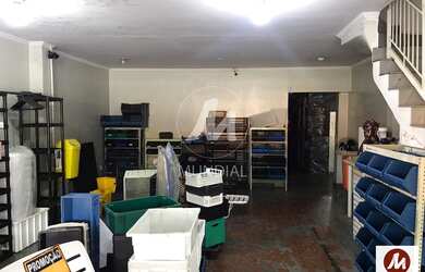 Imagem: O depósito possui 165m² de Área e está localizado em Centro