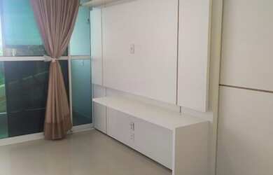 Imagem: O apartamento possui 2 Dormitórios, 2 Banheiros, 2 Vagas na