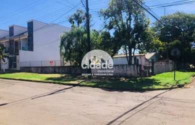 Imagem: O terreno possui 300m² de Área, Imóvel mobiliado e está