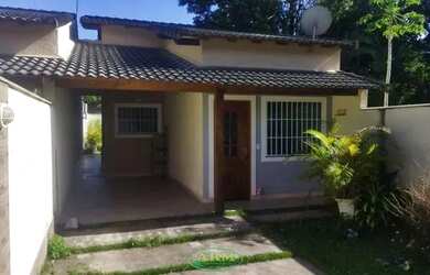 Imagem: A casa possui 2 Dormitórios, 1 Banheiro, 1 Vaga na garagem