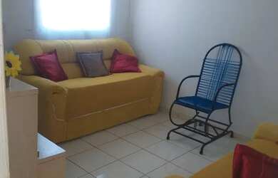 Imagem: A casa possui 2 Dormitórios, 1 Banheiro, 2 Vagas na garagem