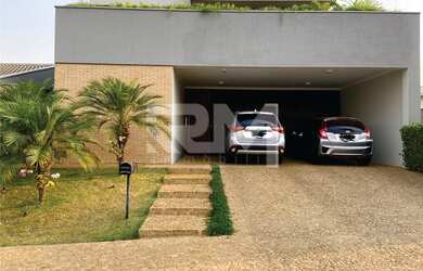 Imagem: A casa em condomínio possui 3 Dormitórios, 5 Banheiros, 2