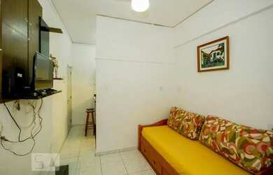 Imagem: O apartamento possui 1 Dormitório, 1 Banheiro, 40m² de Área