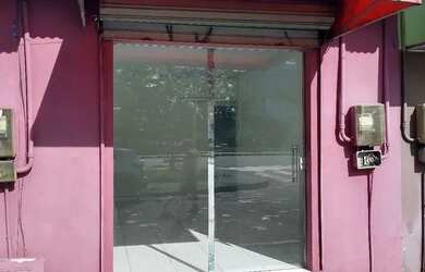 Imagem: A casa possui 1 Dormitório, 1 Banheiro, 21m² de Área e está