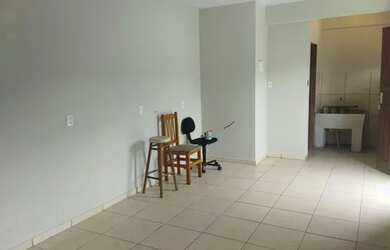 Imagem: A kitnet possui 1 Dormitório, 1 Banheiro, 1 Vaga na garagem