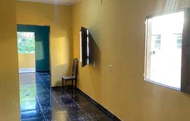 Imagem: A casa possui 2 Dormitórios, 2 Banheiros e está localizado