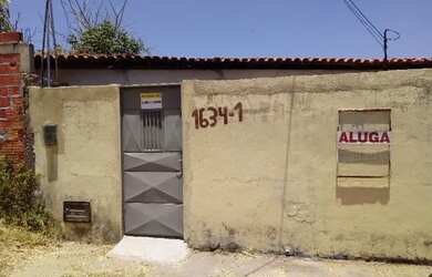 Imagem: A casa possui 1 Dormitório, 1 Banheiro e está localizado