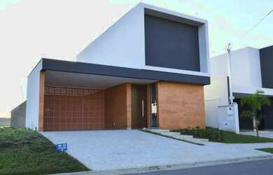 Imagem: A casa em condomínio possui 3 Dormitórios, 4 Banheiros, 4