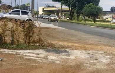 Imagem: A casa possui 3 Dormitórios, 1 Banheiro, 3 Vagas na garagem