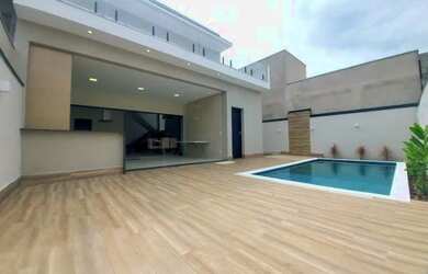 Imagem: A casa em condomínio possui 3 Dormitórios, 3 Banheiros, 4