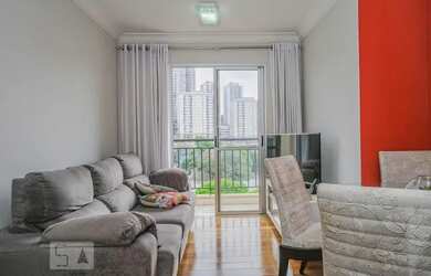 Imagem: O apartamento possui 2 Dormitórios, 1 Banheiro, 1 Vaga na garagem