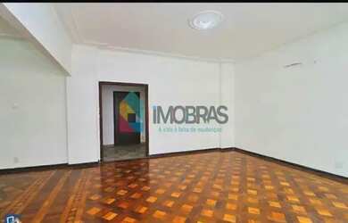 Imagem 2: Excelente apartamento em Copacabana , quatro quartos com vaga . Em ótimo...