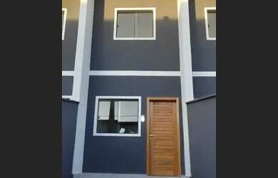 Imagem: A casa possui 2 Dormitórios, 1 Banheiro, 1 Vaga na garagem