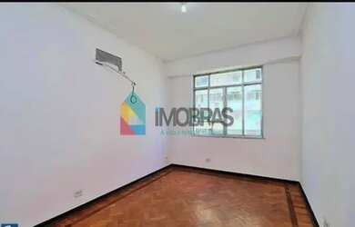 Imagem 11: Excelente apartamento em Copacabana , quatro quartos com vaga . Em ótimo...