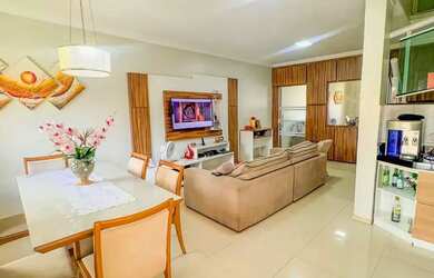 Imagem: A casa em condomínio possui 4 Dormitórios, 5 Banheiros, 4