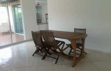 Imagem 7: Aluga se uma casa. Churrasqueira, Varanda, 130m² de Áreae2 Banheiros