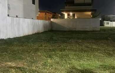 Imagem: O terreno possui 300m² de Área e está localizado em Morada