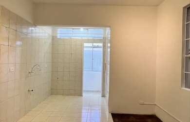 Imagem: O apartamento possui 2 Dormitórios, 1 Banheiro, 60m² de Área