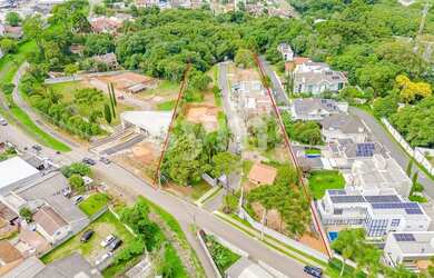 Imagem: O terreno possui 302m² de Área e está localizado em São