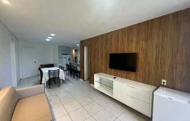 Imagem 3: Apartamento térreo, pé na areia, 03 suítes, sala com varanda, cozinha planejada, área laze