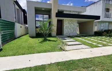 Imagem: A casa em condomínio possui 3 Dormitórios, 1 Banheiro, 2 Vagas