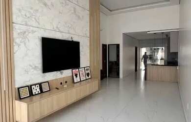 Imagem: A casa possui 3 Dormitórios, 3 Banheiros, 200m² de Área e