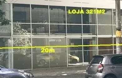 Imagem: O depósito possui 2 Vagas na garagem e 320m² de Área e está