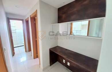 Imagem 10: Espaçoso apartamento com 2 quartos e varanda no Colina de Laranjeiras...