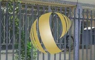 Imagem: A casa possui 4 Dormitórios, 3 Banheiros, 2 Vagas na garagem