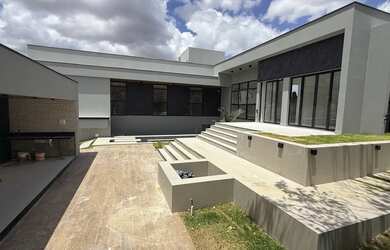 Imagem 13: Casa no Condomínio Reino Verde - 5 suítes - 405 m2