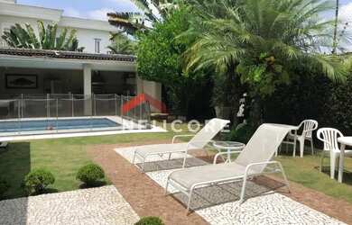 Imagem: A casa em condomínio possui 4 Dormitórios, 5 Banheiros, 4