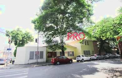 Imagem: O depósito possui 4 Vagas na garagem e 200m² de Área e está