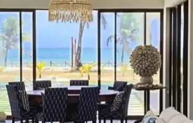 Imagem: A casa em condomínio possui 4 Dormitórios, 5 Banheiros, 5