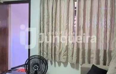 Imagem: A casa possui 2 Dormitórios, 2 Banheiros, 1 Vaga na garagem