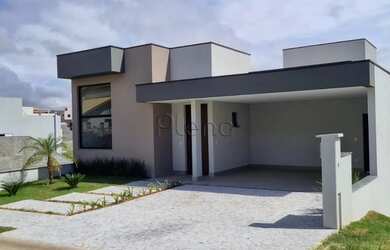 Imagem: A casa em condomínio possui 3 Dormitórios, 1 Banheiro, 4 Vagas