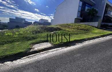 Imagem: O terreno possui 250m² de Área e está localizado em Morros