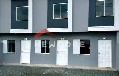 Imagem: A casa possui 2 Dormitórios, 1 Banheiro, 1 Vaga na garagem