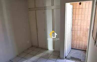 Imagem: O apartamento possui 2 Dormitórios, 1 Banheiro, 2 Vagas na
