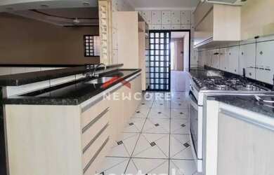 Imagem: A casa possui 2 Dormitórios, 1 Banheiro, 2 Vagas na garagem