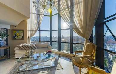 Imagem: O apartamento possui 4 Dormitórios, 5 Banheiros, 5 Vagas na