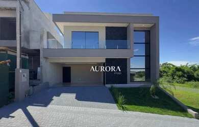 Imagem: A casa em condomínio possui 3 Dormitórios, 3 Banheiros, 4