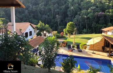 Imagem: A fazenda possui 400m² de Área e está localizado em Paty