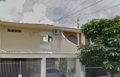 Imagem: A casa possui 5 Dormitórios, 4 Banheiros, 2 Vagas na garagem