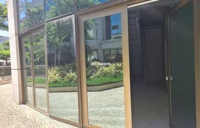 Imagem: O depósito possui 1 Vaga na garagem, 38m² de Área e está